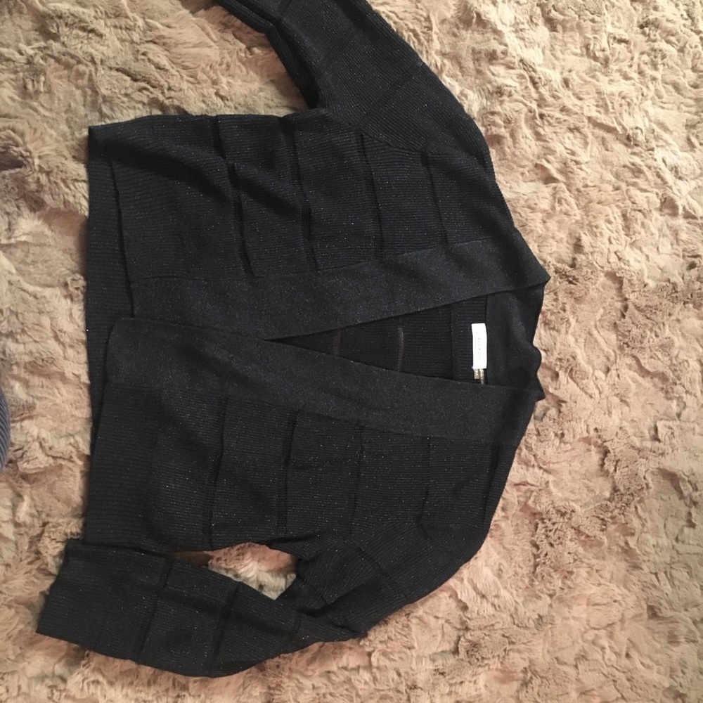 Calvin Klein Shrug